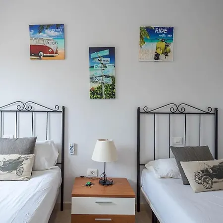 Lägenhet Lightbooking Esmeralda Piscina Privada *